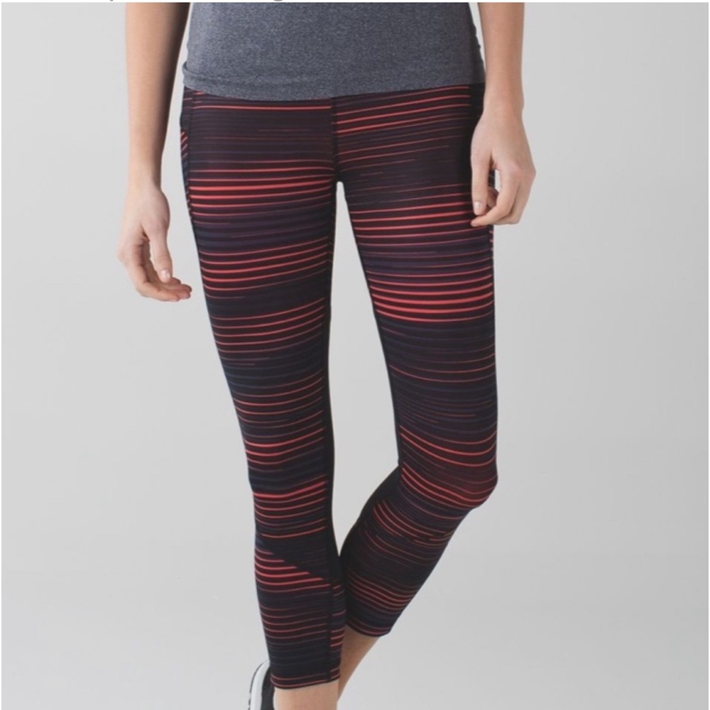 Lululemon Pace Rival Crop 22”.  Twisted Dune Alarming Black. Rare!